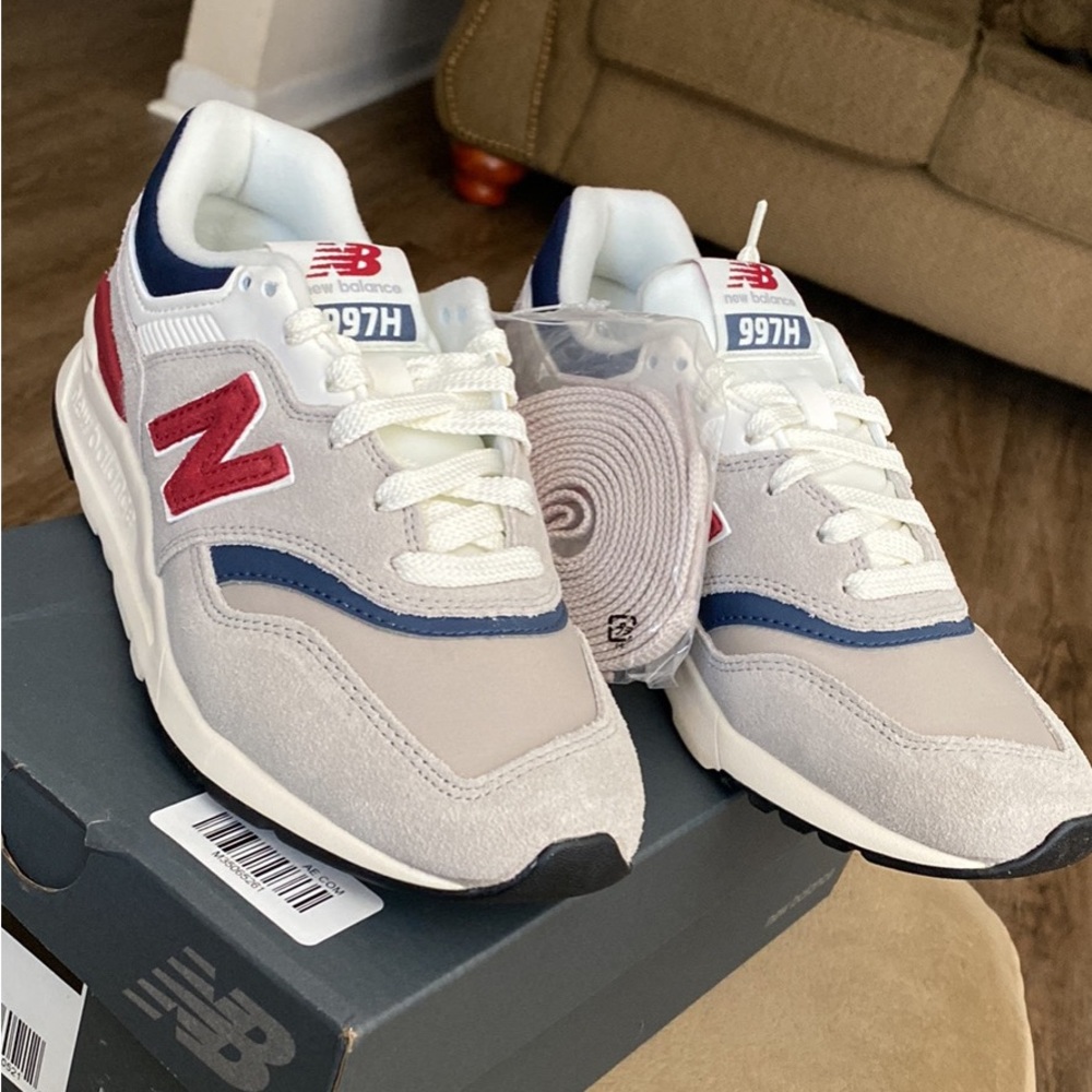 New Balance 997h women’s shoes size 6